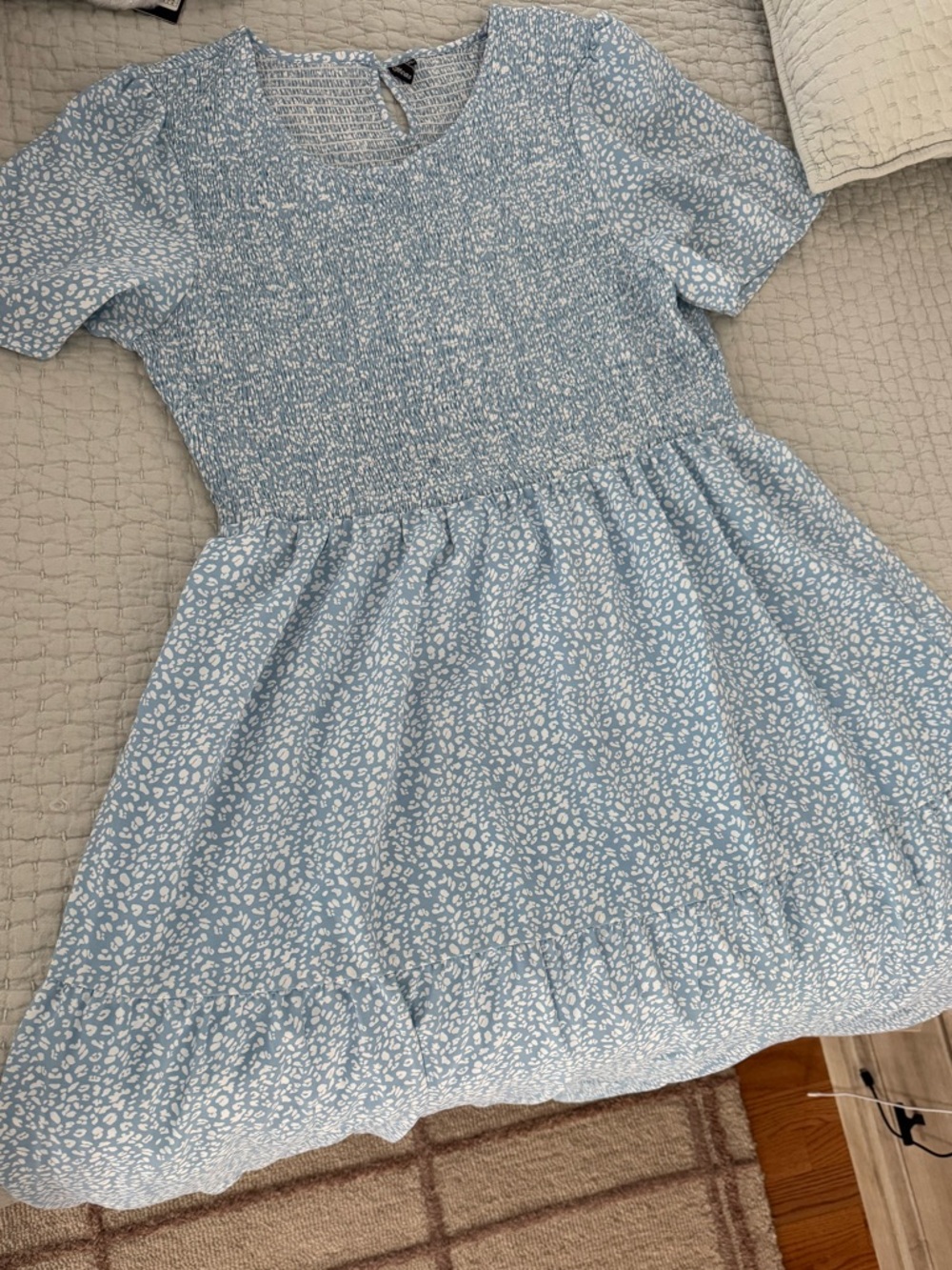 Short-Sleeve Light Blue Smocked Casual Dress with White Spot Print